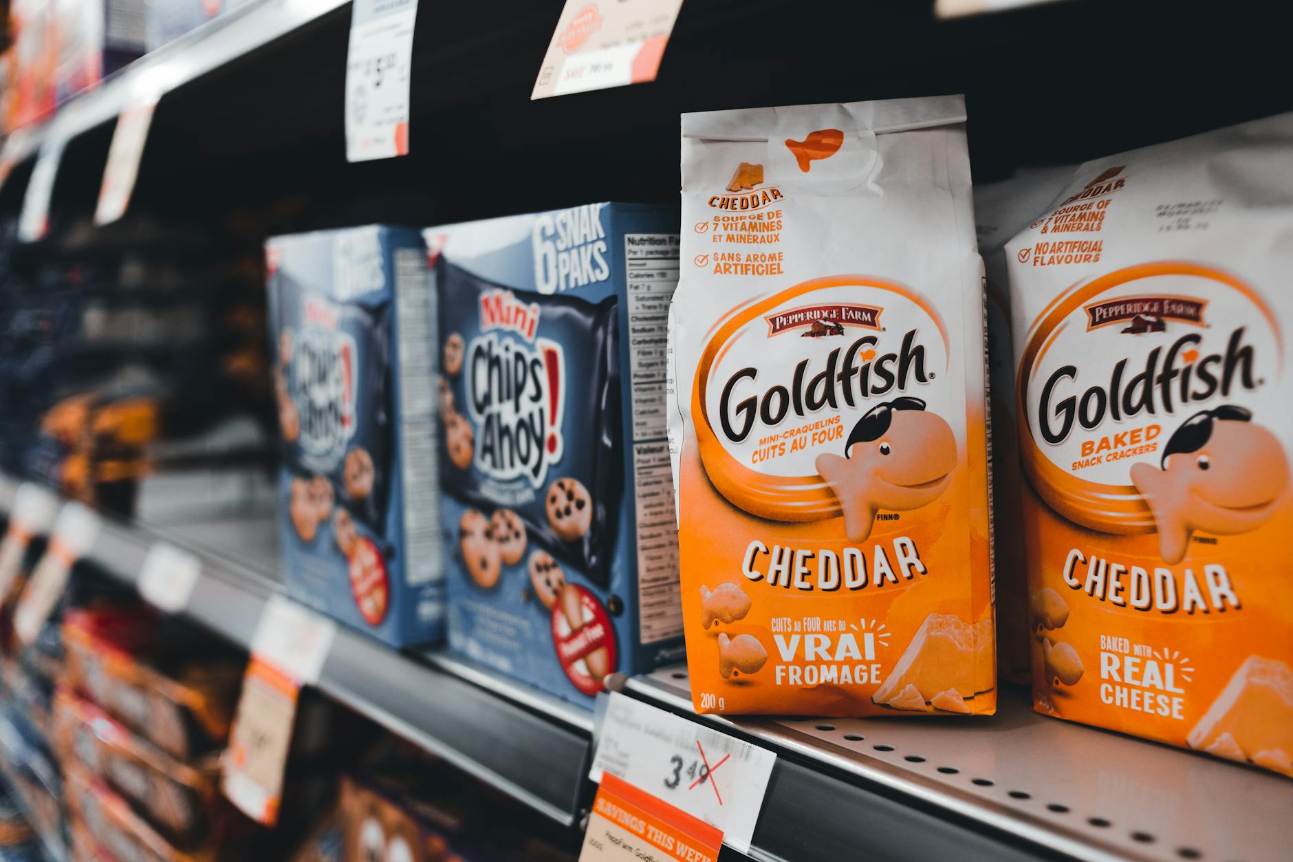 Copycat Red Lobster Cheddar Bay Biscuits